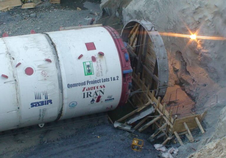 Arianaco-Dez-Qomrood-Water-Transfer-Tunnel-Iran-02