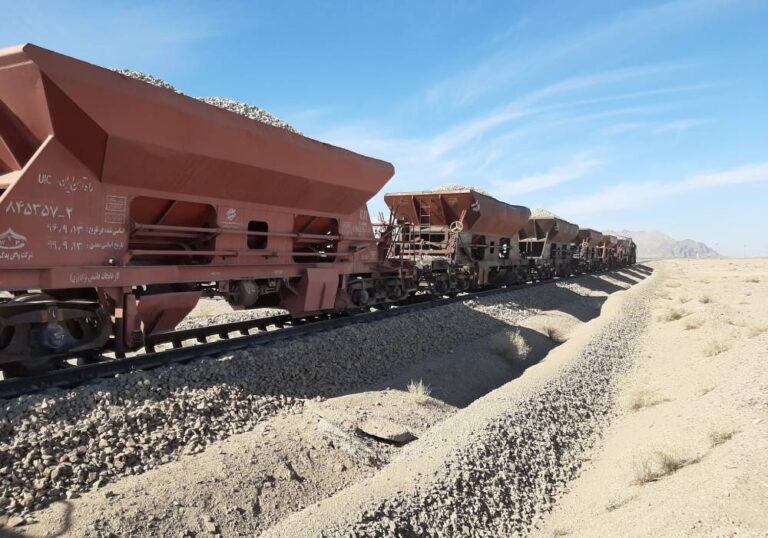Arianaco-Iran-Railway-Track-Rehabilitation-180km-05