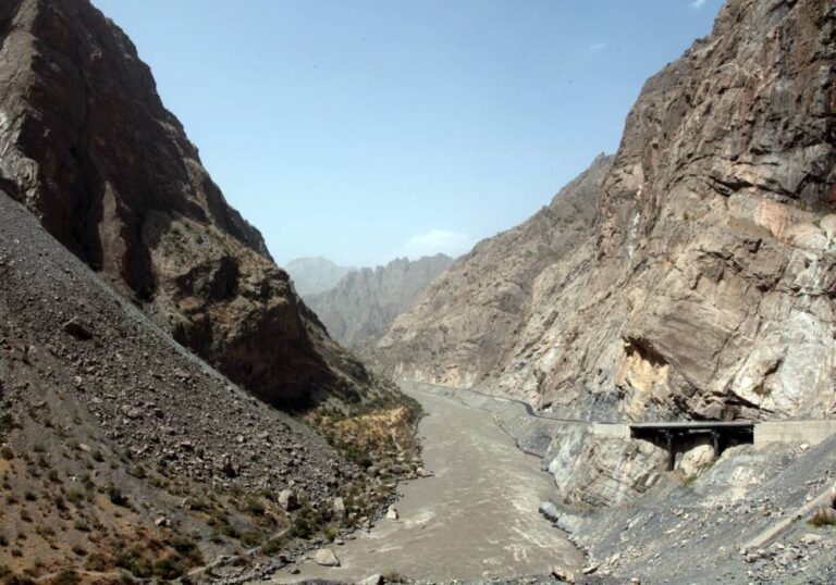 Arianaco-Shaghon-Zighar-Road-Construction-Phase3-Tajikistan-06