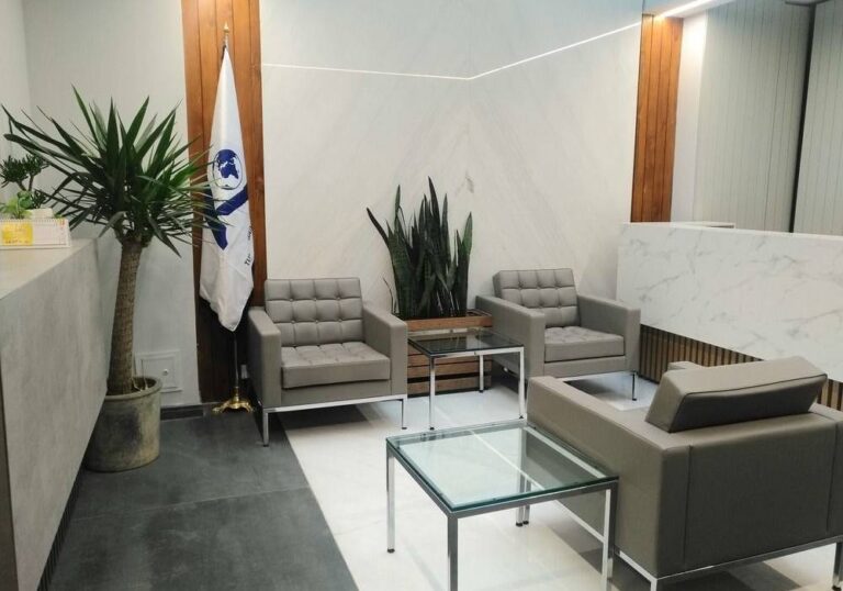 Arianaco-Tehran-Commercial-Office-Building-01