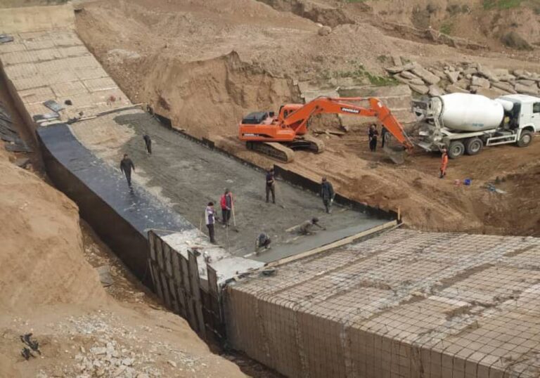 Arianaco-Topolang-Canal-Rehabilitation-Surkhandarya-Uzbekistan-02(TKC Reinforced Concerte Cover on the Existing Inverted Siphon)