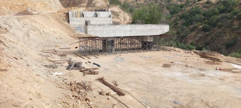 construction-of-32-km-of-road-from-agarak-to-vardaniz
