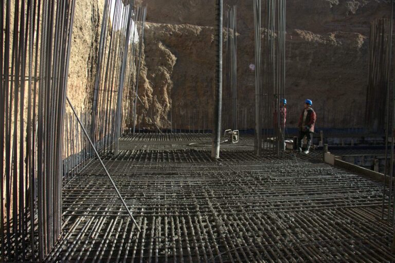 construction-of-a-commercial-office-building-located-in-karaj1