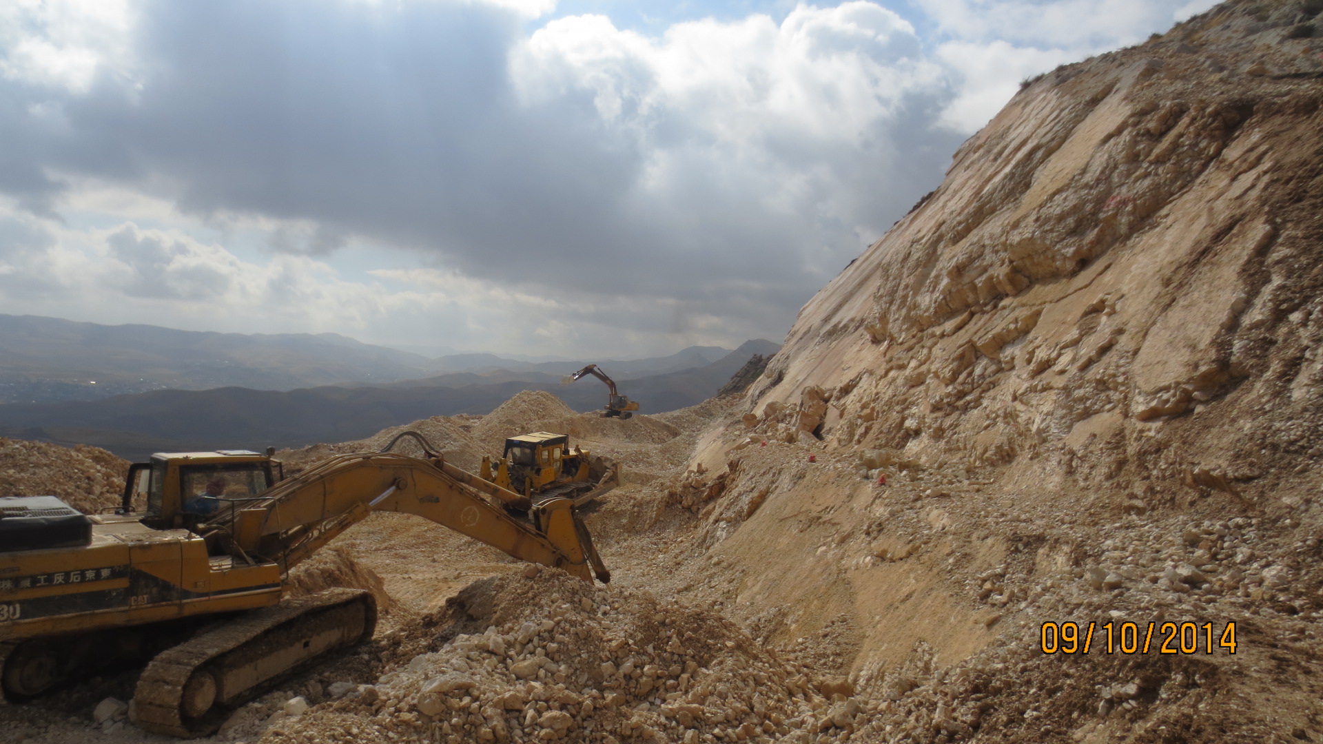 construction-of-a-road-to-the-chah-e-kuh-in-the-republic-of-tajikistan1