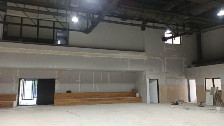 construction-of-the-shemiran-no-martyrs-ship-house2